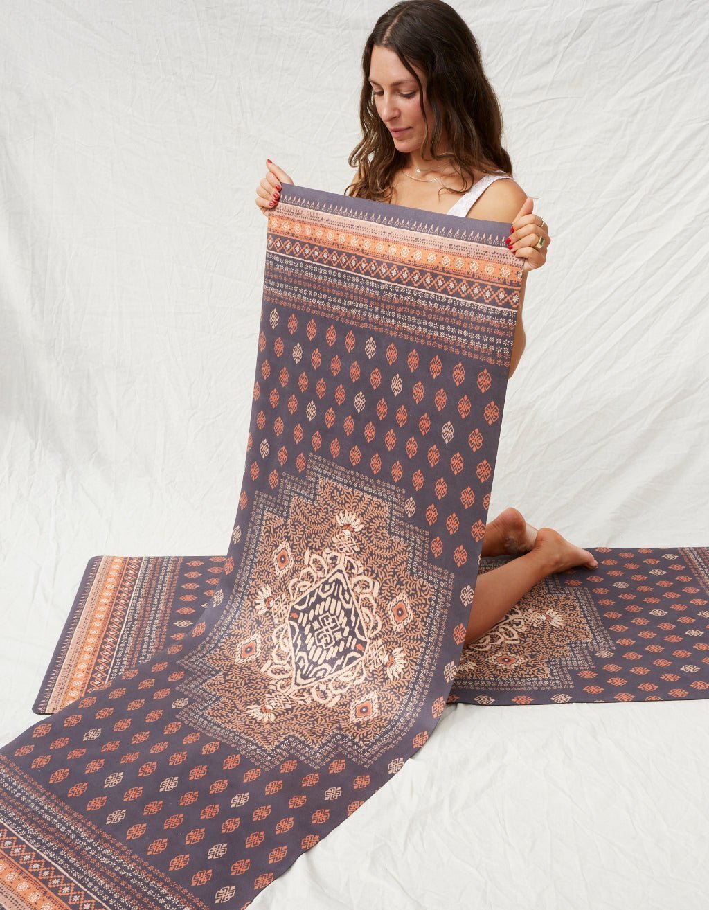 Nomad Carob Yoga Mat + Strap - Yogi Peace Club - Yoga Mat